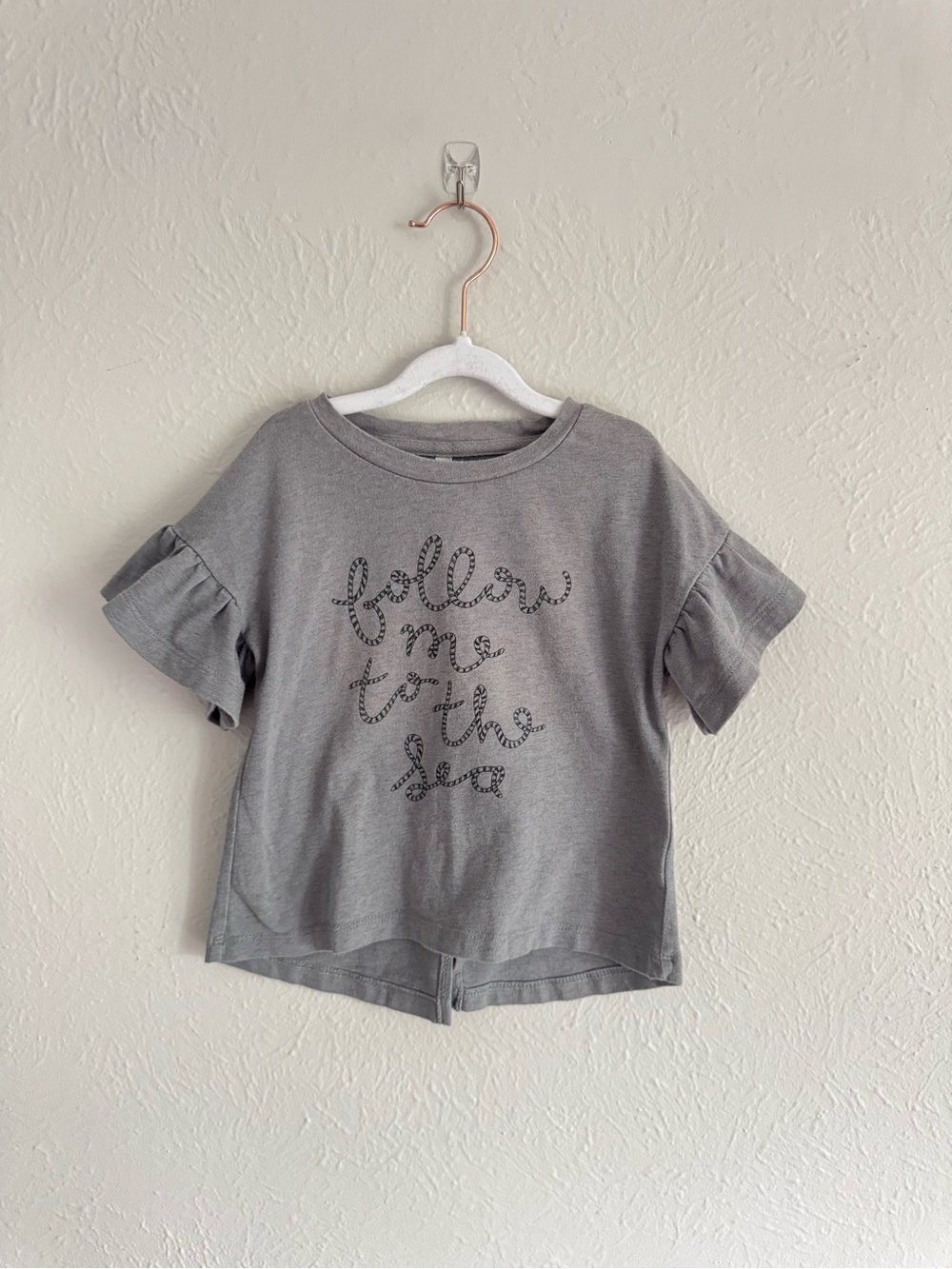 Rylee + Cru Gray 'Follow Me to the Sea' Short Sleeve Tee